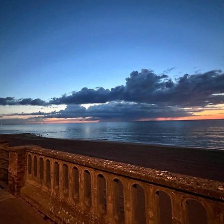 Sur La Plage / Enjoy The Beach Apartment Cabourg Bagian luar foto